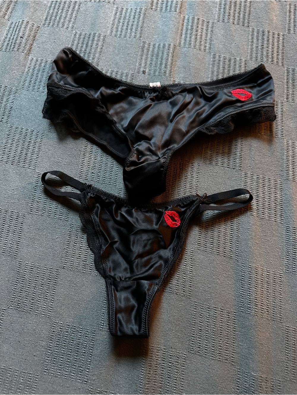 Victorias Secret VS Kiss Print Panties
